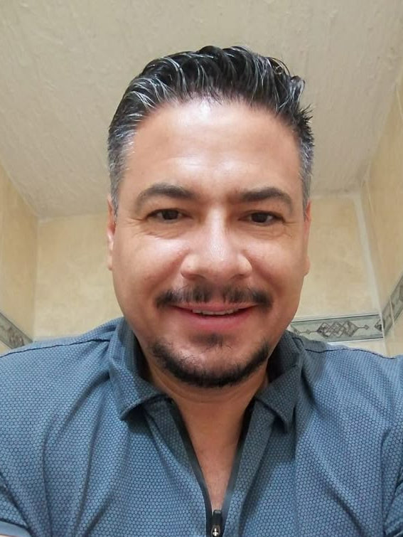 <em>Victor G.</em>